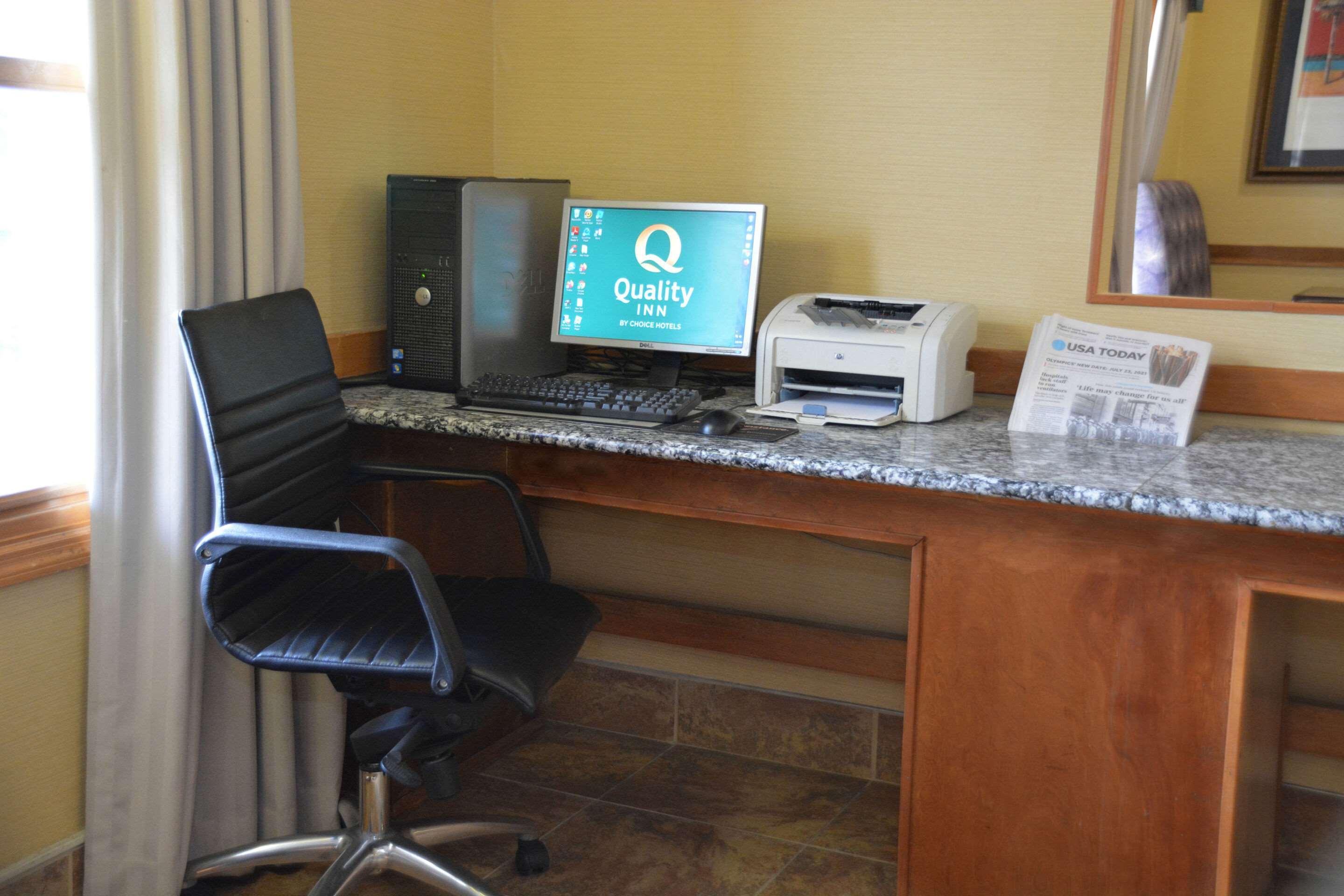 Quality Inn & Suites Dublin Dış mekan fotoğraf