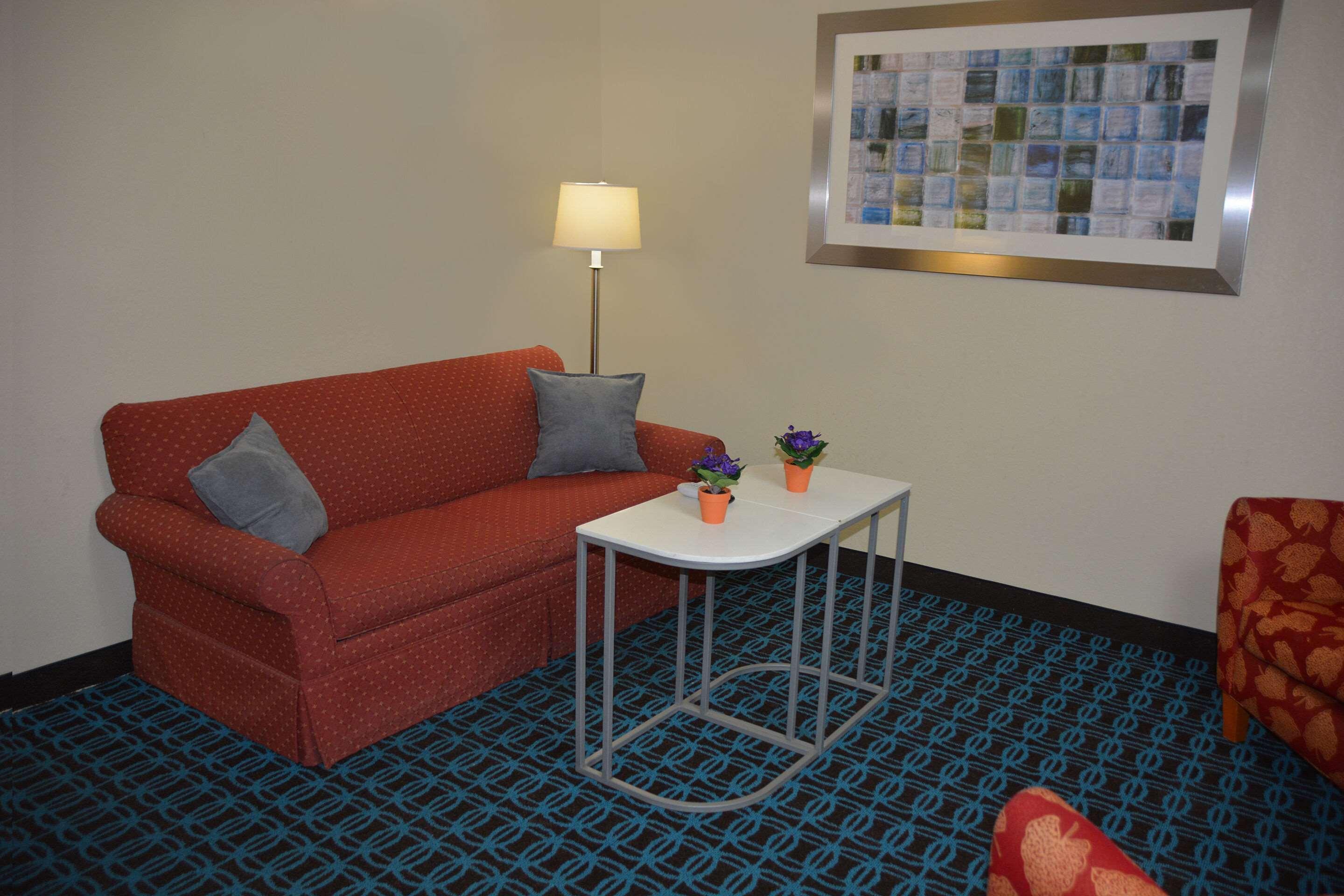 Quality Inn & Suites Dublin Dış mekan fotoğraf