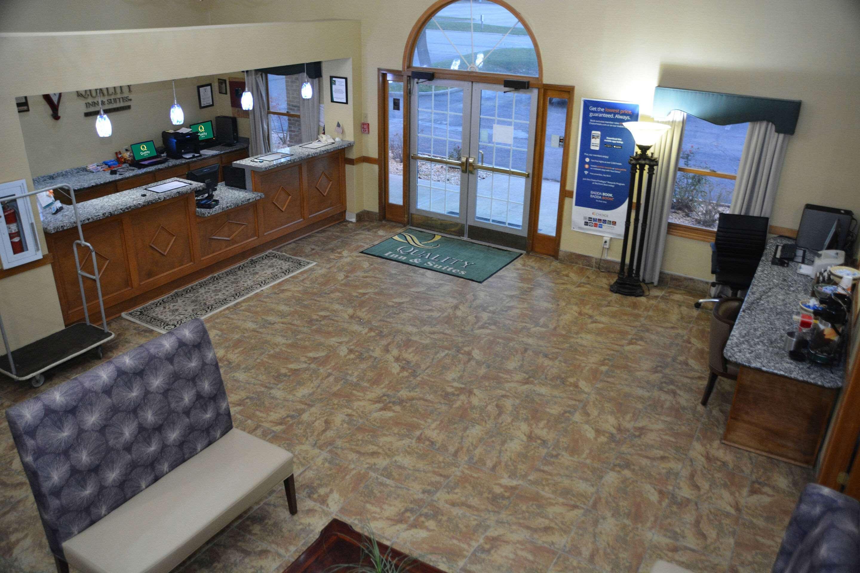 Quality Inn & Suites Dublin Dış mekan fotoğraf